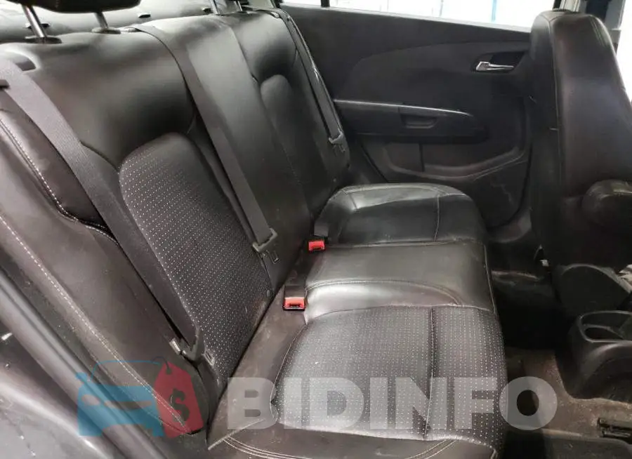 1G1JF5SBXF4181911 Photo# 10