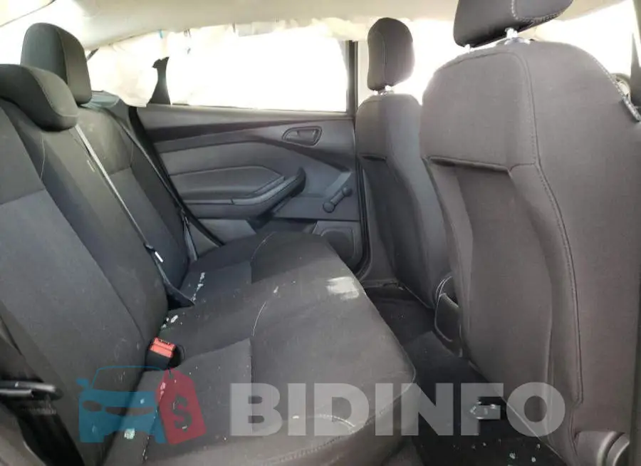 1FADP3E26GL335416 Photo# 6