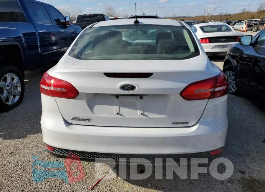 1FADP3E27FL305999 Photo# 6