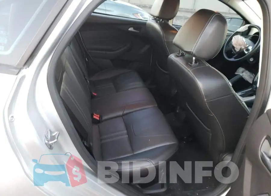 1FADP3F21EL438139 Photo# 10