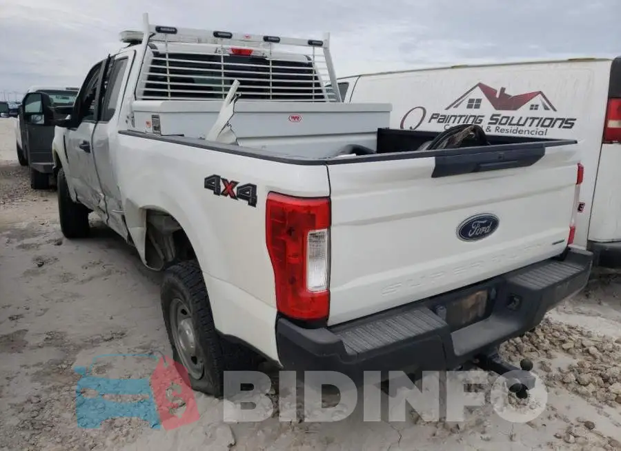 1FT7X2B64HED79879 Photo# 2