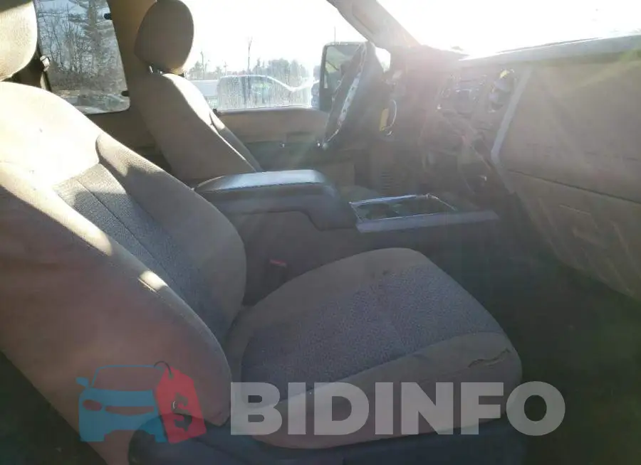 1FT8X3B64GEA77601 Photo# 7