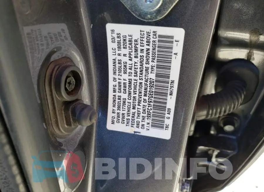 19XFC1F97GE019207 Photo# 13