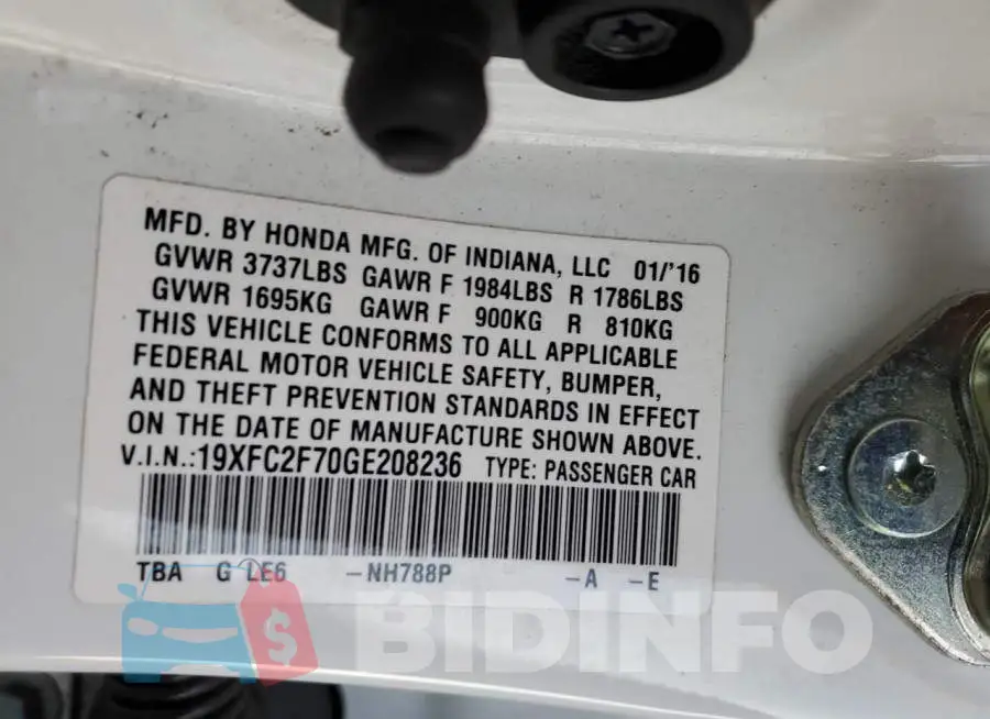 19XFC2F70GE208236 Photo# 12