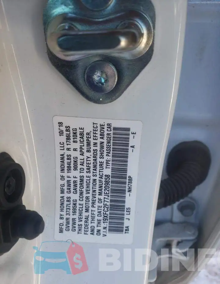 19XFC2F77JE209858 Photo# 12