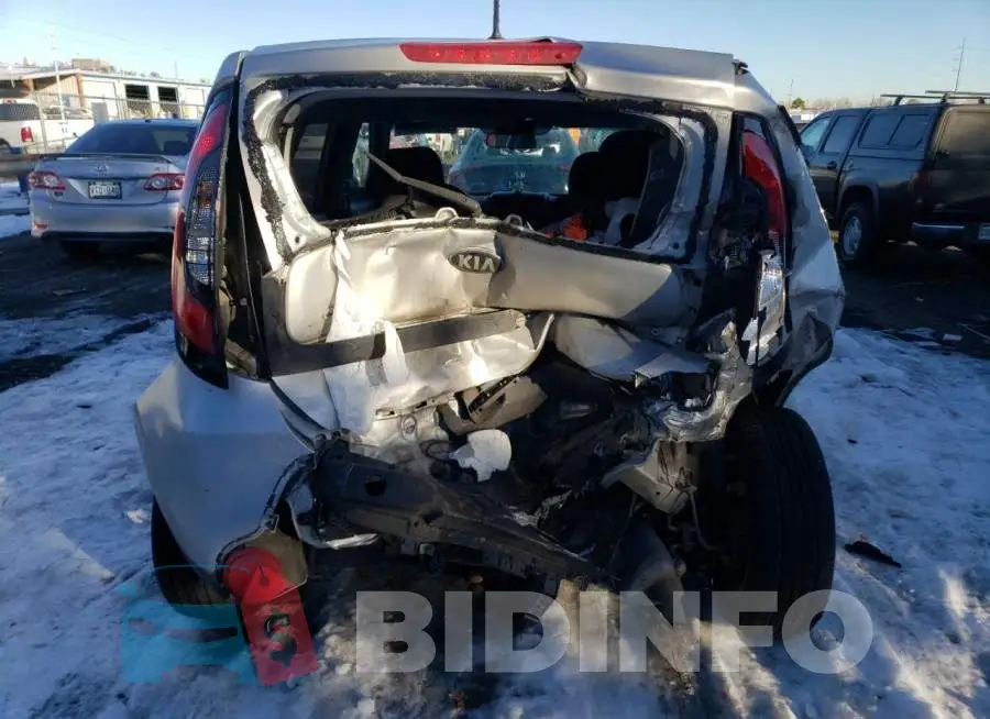 KNDJN2A2XF7770403 Photo# 6
