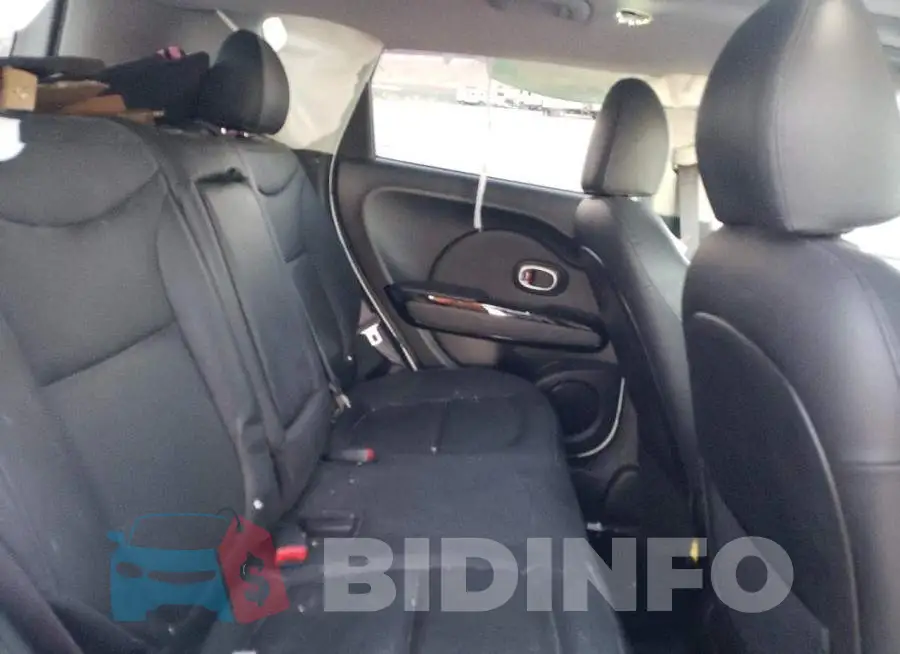 KNDJX3A55G7318886 Photo# 11