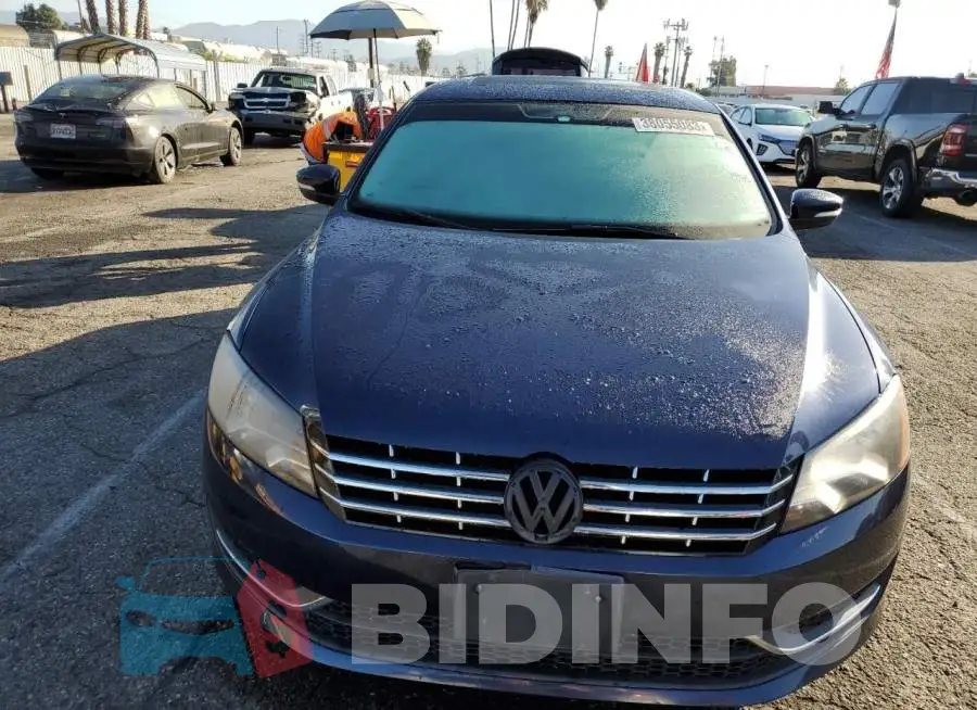 1VWBN7A3XEC112559 Photo# 5