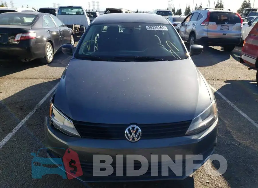 3VW2K7AJ4EM235974 Photo# 5