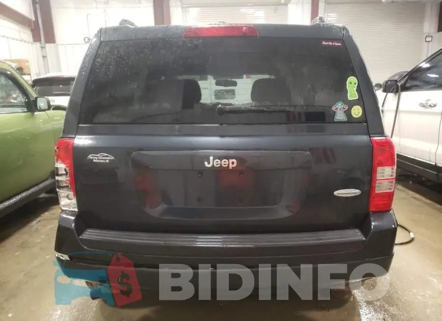 1C4NJPFB7ED801531 Photo# 6