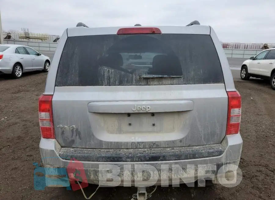1C4NJRBB3GD520864 Photo# 6