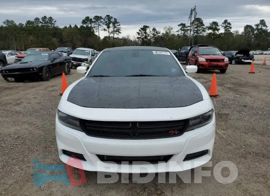 2C3CDXAT3FH867131 Photo# 5
