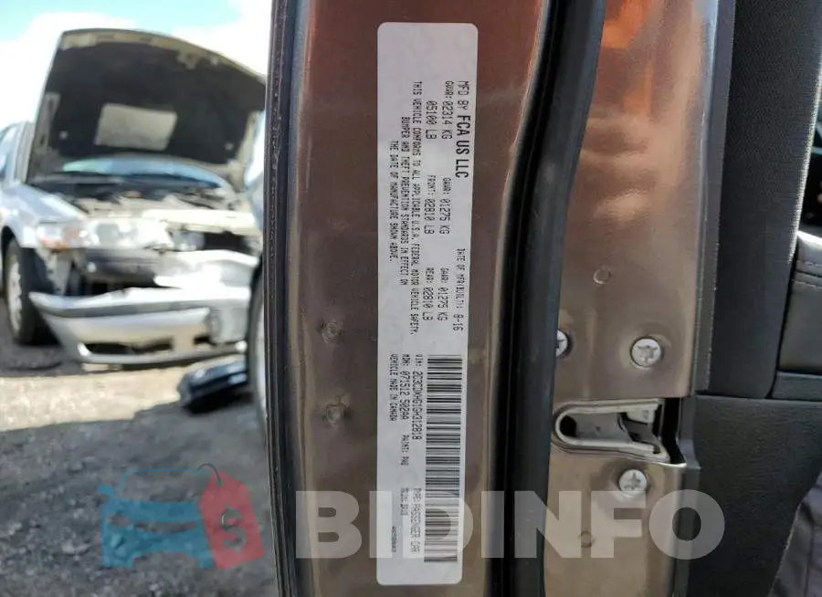 2C3CDXHG1GH312818 Photo# 10