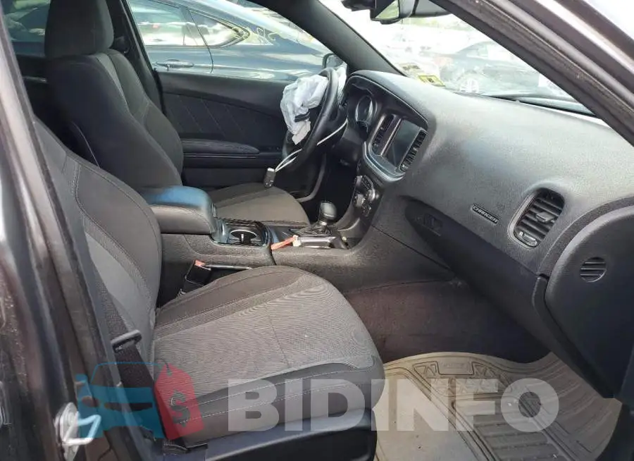 2C3CDXHG1GH312818 Photo# 5