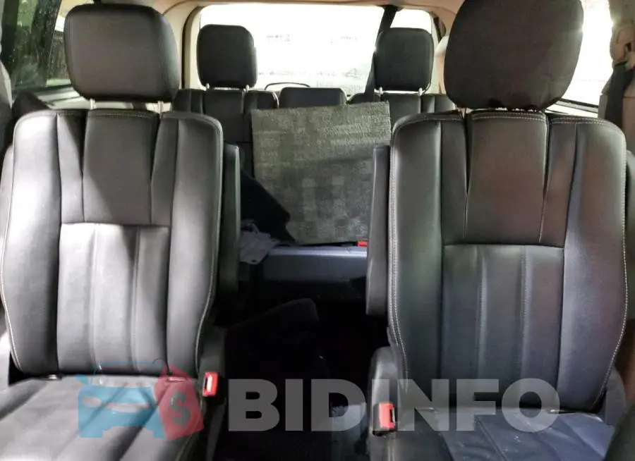 2C4RC1BG9GR261867 Photo# 10