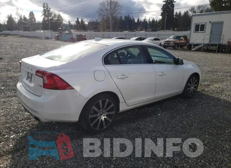LYV402TK7HB130799 Photo# 3