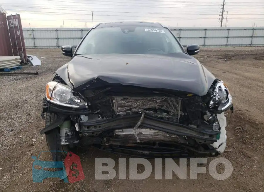 YV4612RK4F2705837 Photo# 5