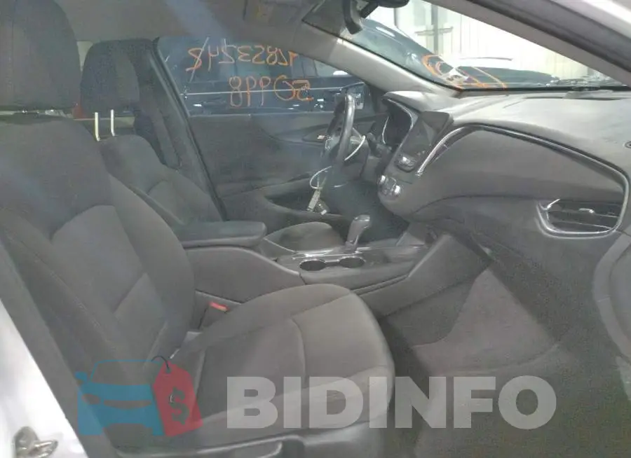 1G1ZD5ST9JF240087 Photo# 5