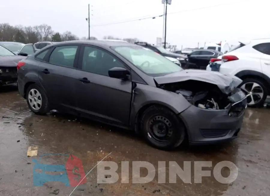 1FADP3E27GL236717 Photo# 4