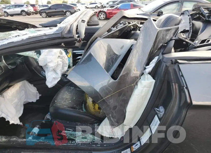 1FATP8FF4K5182252 Photo# 7