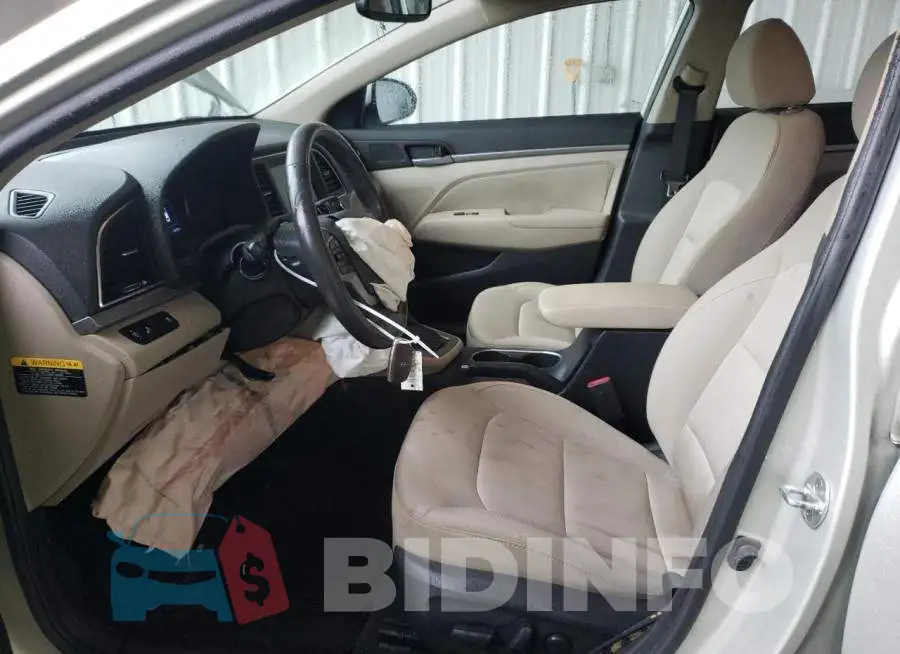 5NPD84LFXHH145613 Photo# 7