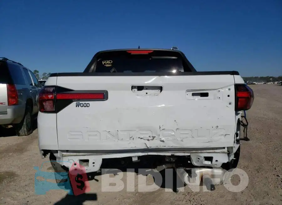 5NTJB4AE8NH008021 Photo# 6