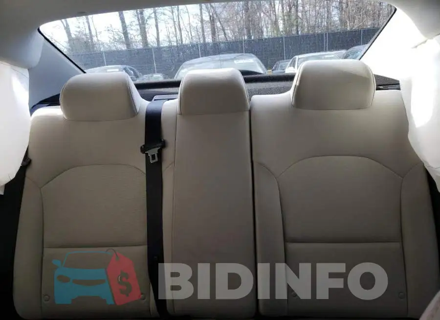 3KPF24AD8NE464715 Photo# 10