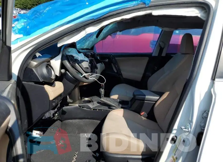 JTMWFREV8EJ009242 Photo# 5