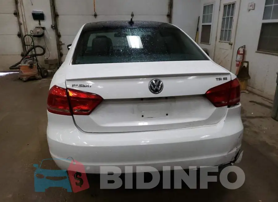 1VWBS7A32FC015558 Photo# 6