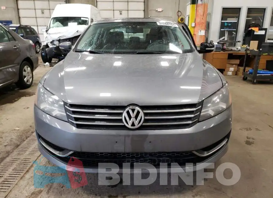 1VWBS7A37EC039370 Photo# 5