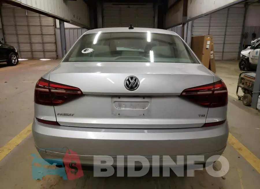 1VWLA7A31KC009221 Photo# 6