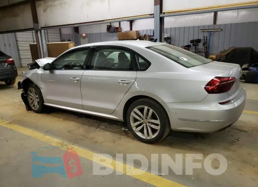 1VWLA7A31KC009221 Photo# 2