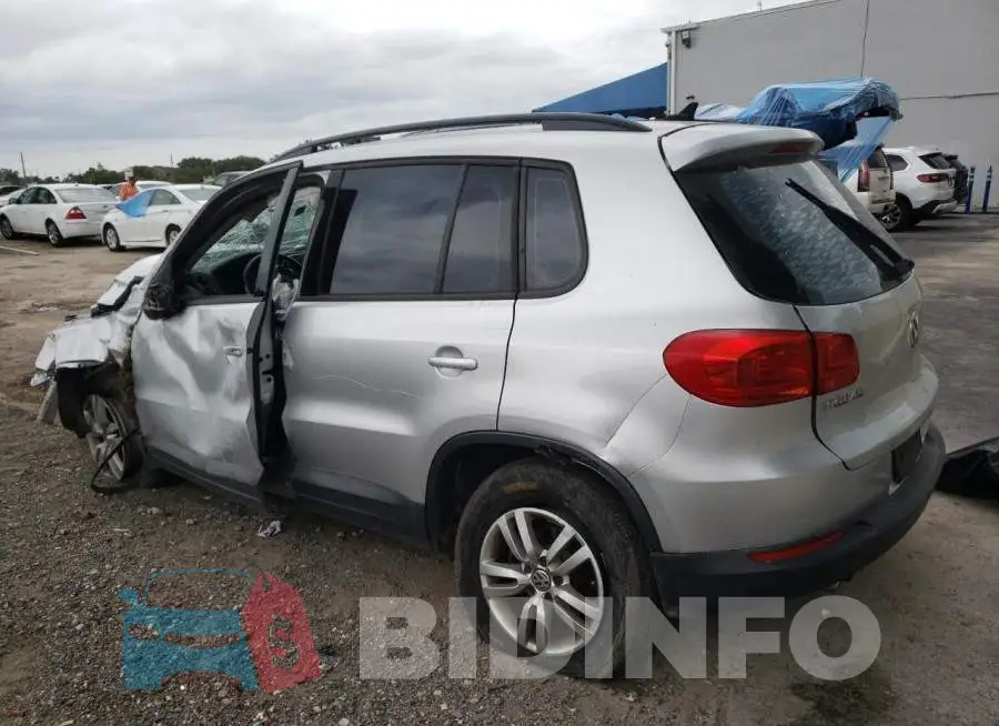 WVGAV7AX7FW612935 Photo# 2