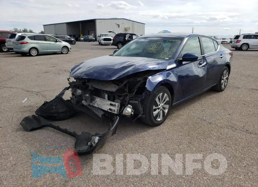 1N4BL4BV7KC117954 Photo# 2