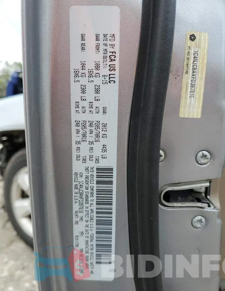 1C4NJCBAXFD397616 Photo# 14