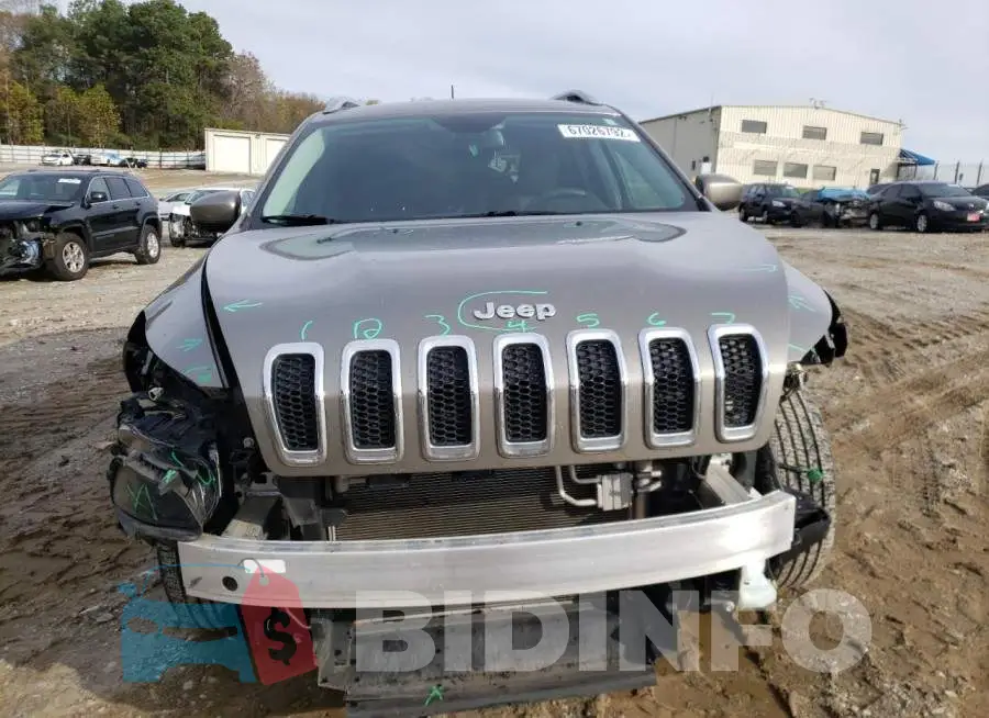 1C4PJLCB7JD615407 Photo# 5