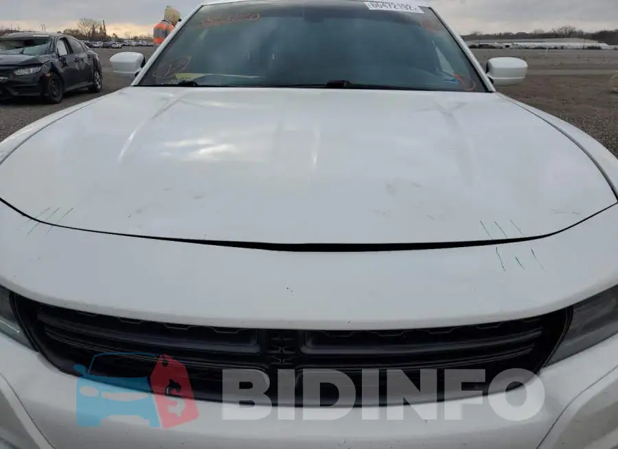 2C3CDXJG3FH886930 Photo# 9