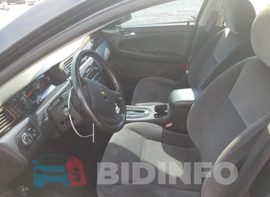 2G1WB5E30E1102018 Photo# 5