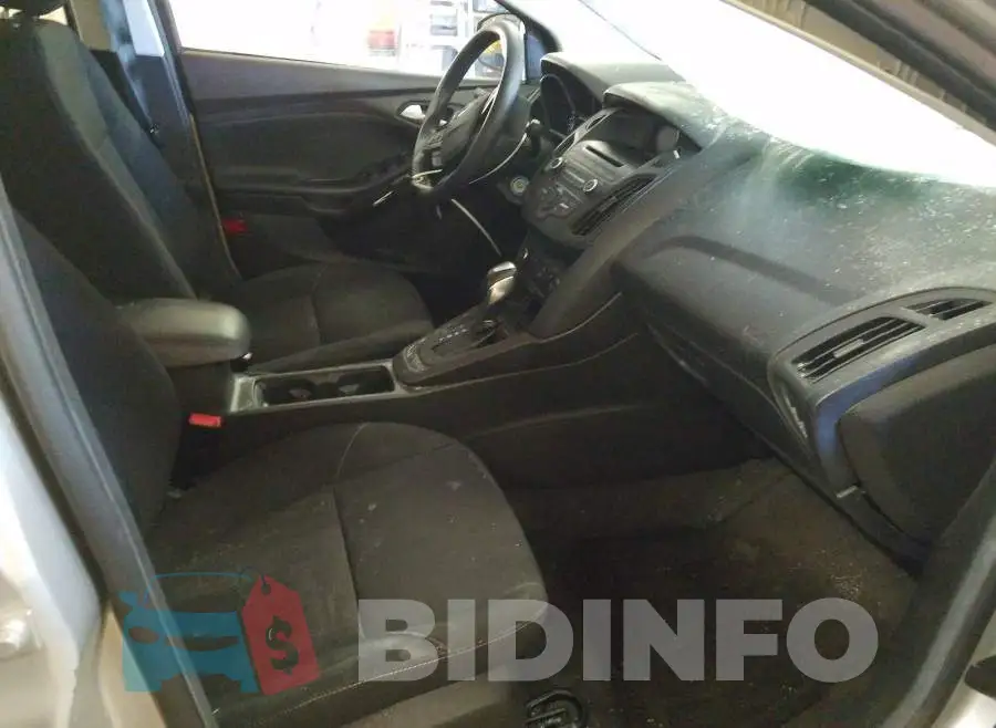 1FADP3F20GL379894 Photo# 5