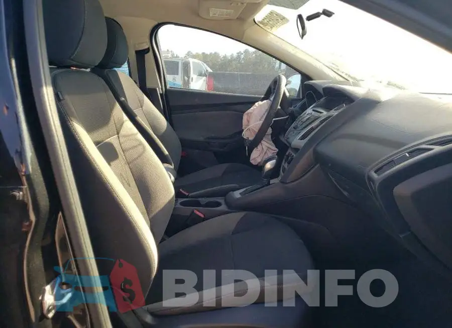 1FADP3F24EL127045 Photo# 5