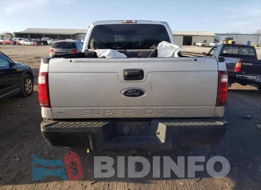 1FT7X2BT2FEA52559 Photo# 6