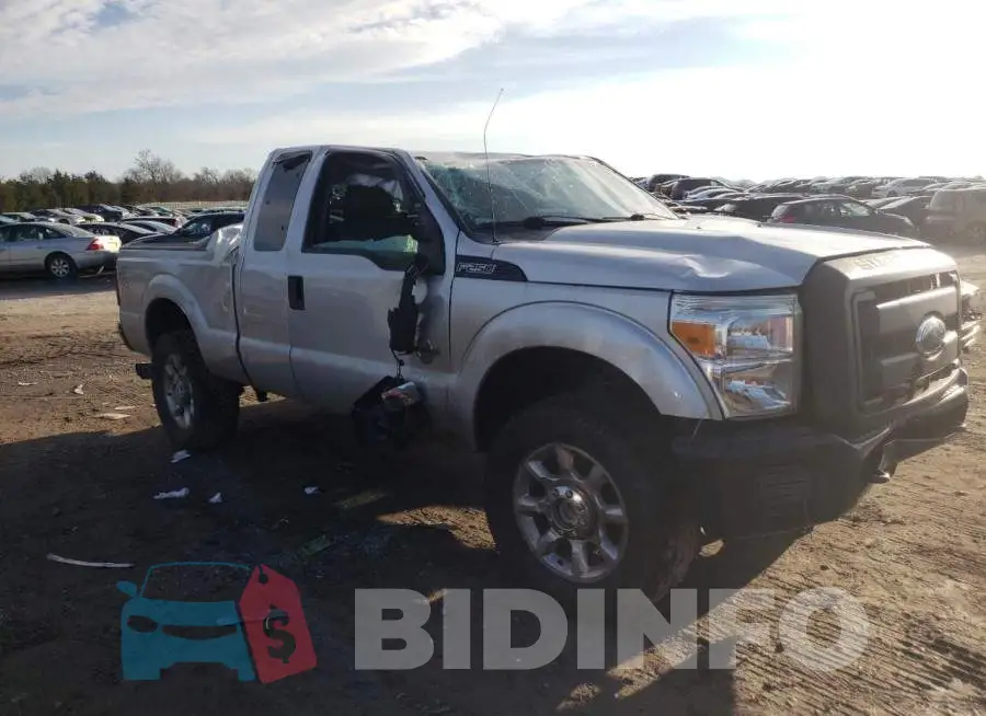 1FT7X2BT2FEA52559 Photo# 4