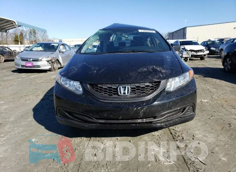 19XFB2F50FE037813 Photo# 5