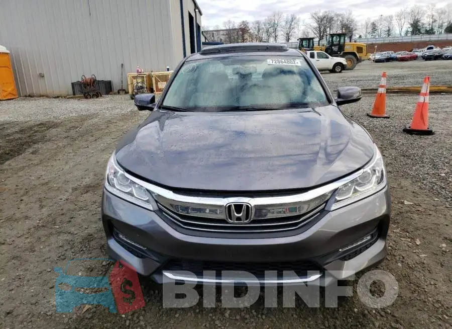 1HGCR2F72HA174064 Photo# 5