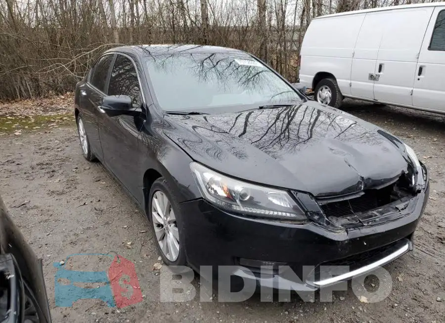 1HGCR2F88FA131516 Photo# 4