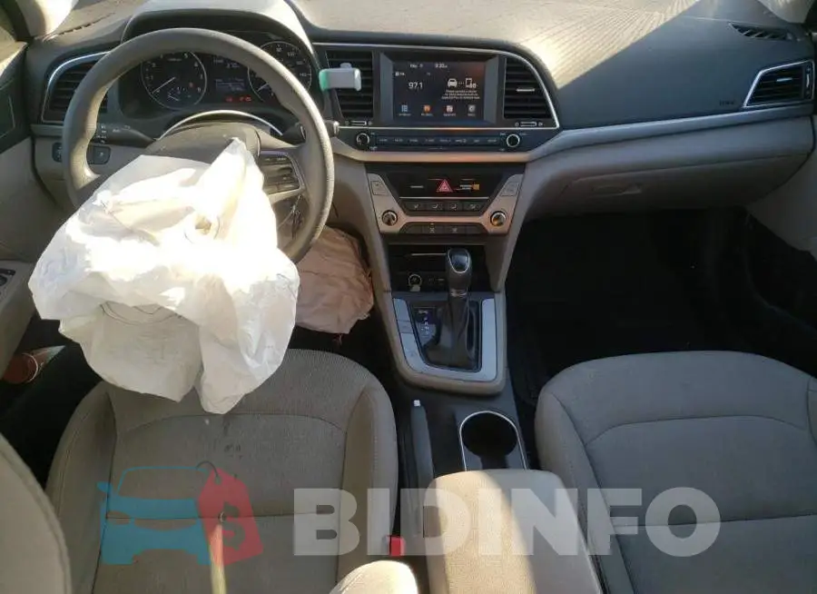 5NPD84LF8HH190114 Photo# 8