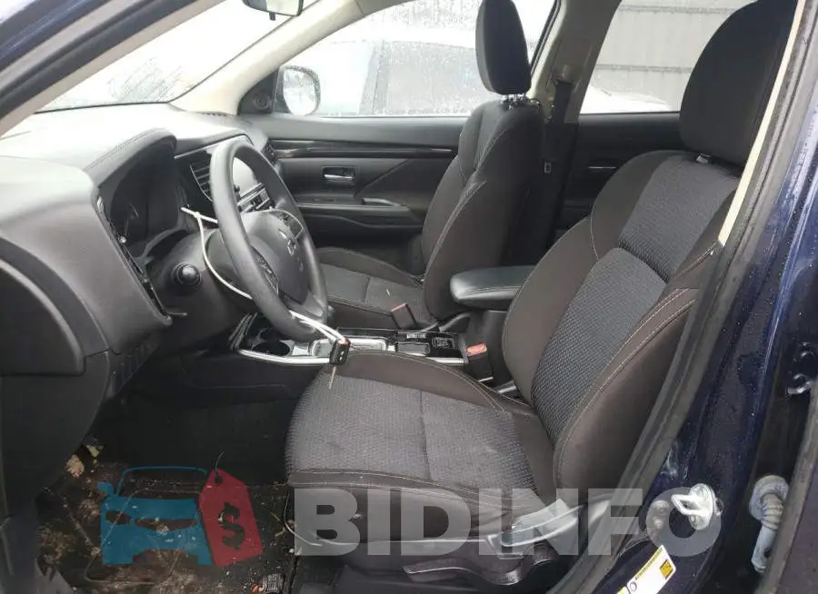JA4AD2A30KZ031383 Photo# 7