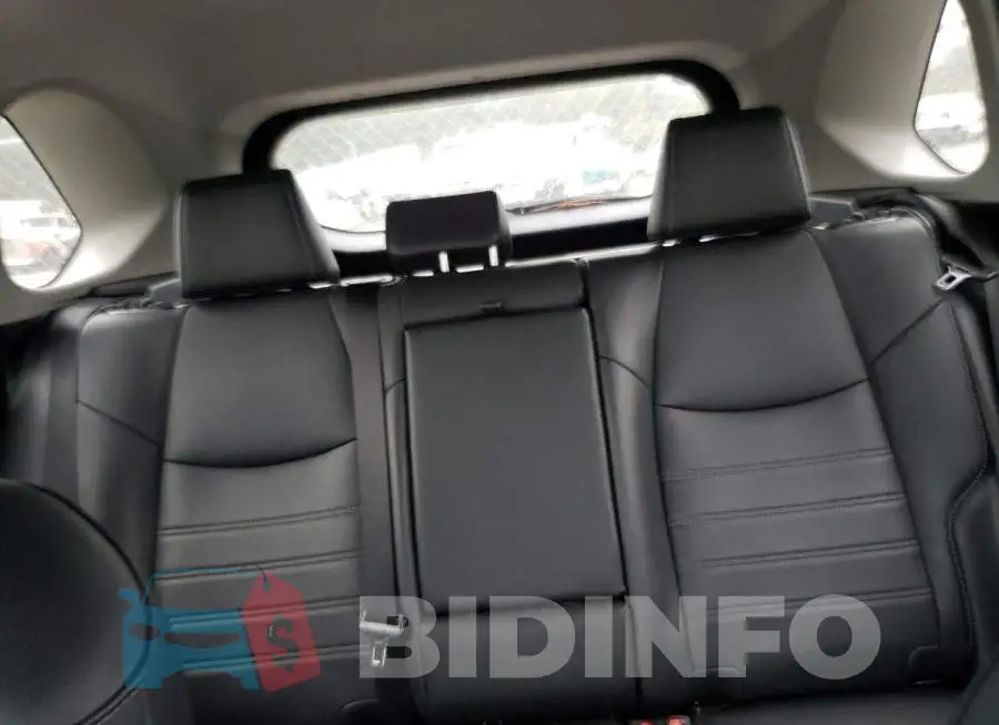 2T3C1RFV7KC018965 Photo# 10