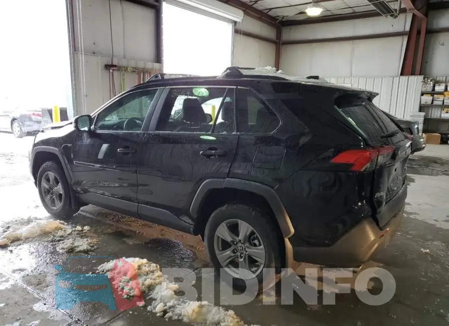 2T3P1RFV3NC270881 Photo# 2