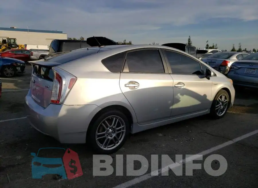 JTDKN3DU3F1888562 Photo# 3